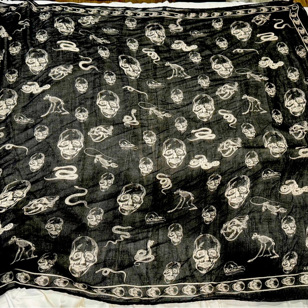 Authentic Alexander McQueen skull scarf